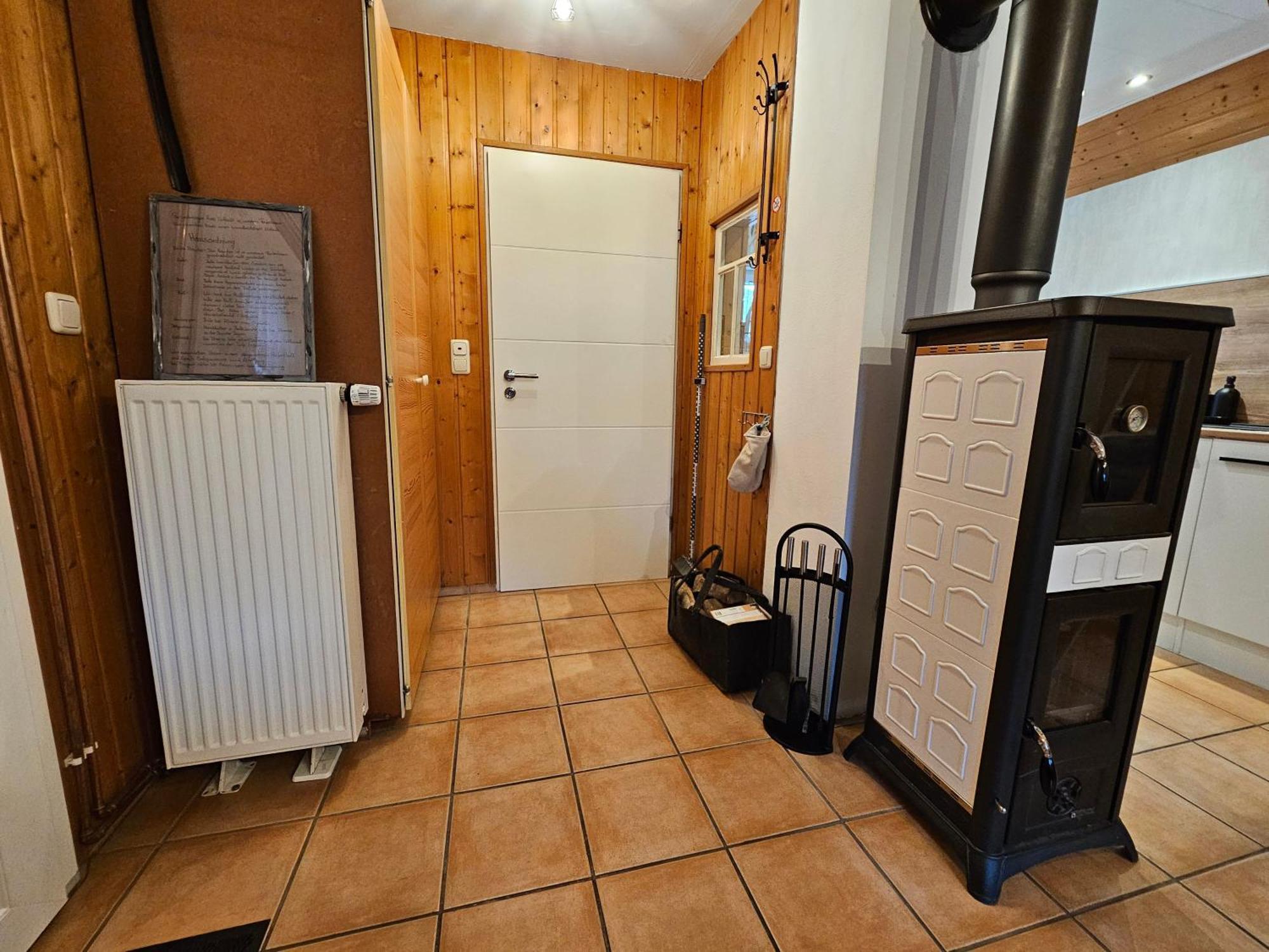 Kleines Ferienhaus Luettje Backhuus 35516 Uplengen Buitenkant foto